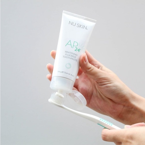 NWT Nu Skin AP 24® Whitening Fluoride Toothpaste - Picture 3 of 7